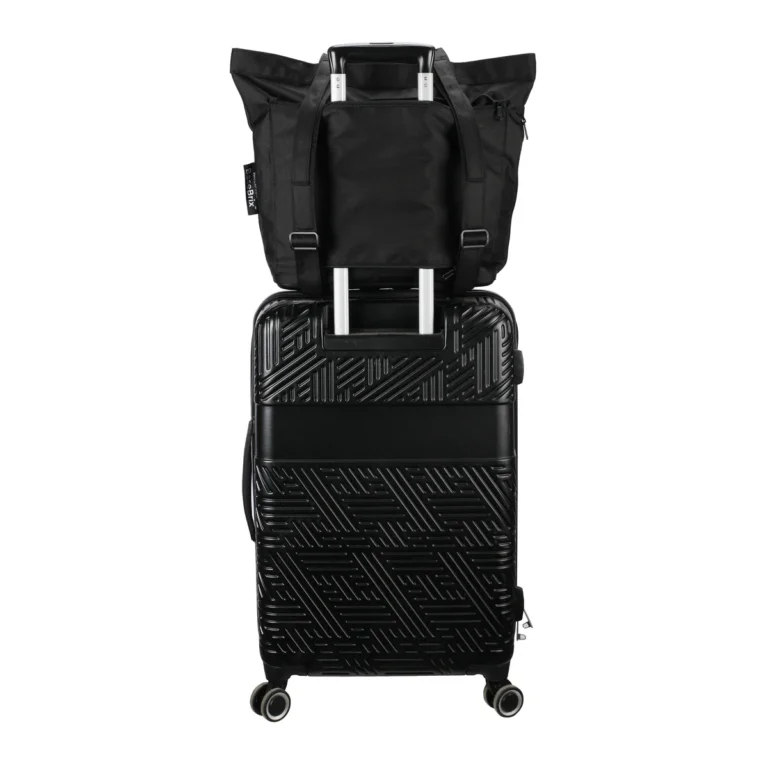 KB-TOTEPACK-BLACKPackshot-ontrolleyluggage
