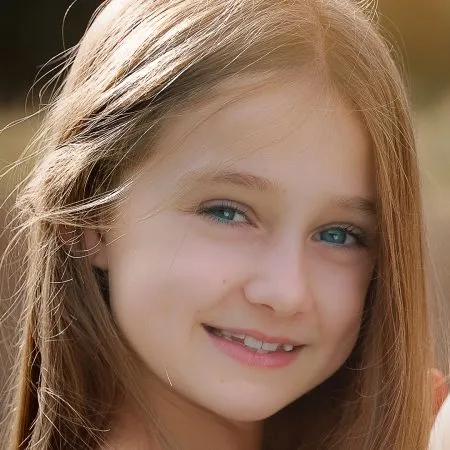 Poppy Pavier - Shades Dancewear Ambassador